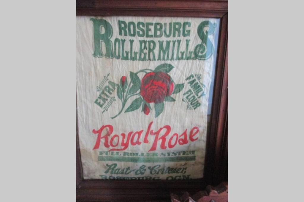 Hotel Historical John Rast House Circa 1875 Roseburg Zewnętrze zdjęcie